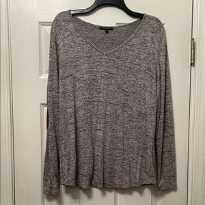Staccato Heather Gray Long Sleeve V-Neck Top